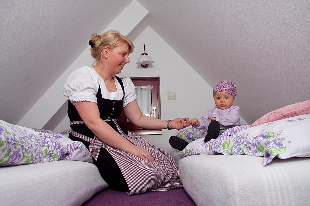Fruehstuecks Pension Zum Postillion Klingenthal Pokoj fotografie