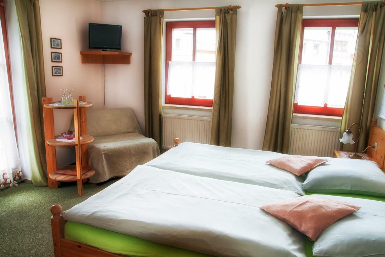 Fruehstuecks Pension Zum Postillion Klingenthal Exteriér fotografie